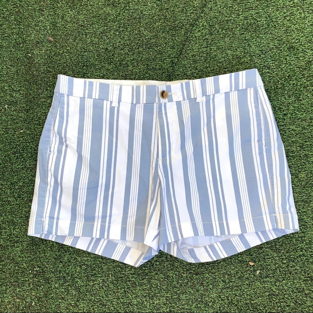 🐋Old Navy Blue Striped Everyday Shorts🐋
